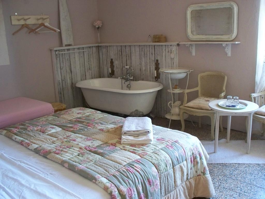 Casa Rosalie Bed and Breakfast Borgomaro Camera foto