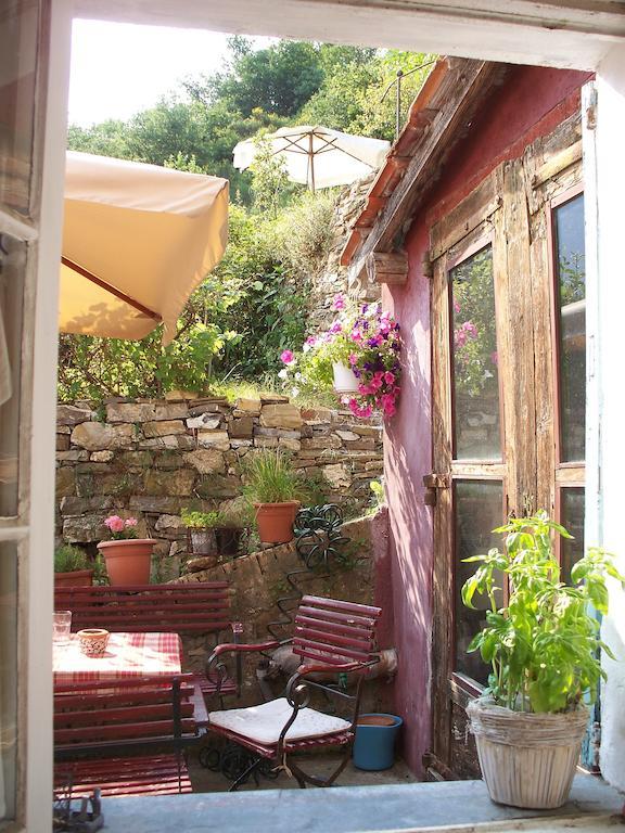 Casa Rosalie Bed and Breakfast Borgomaro Esterno foto